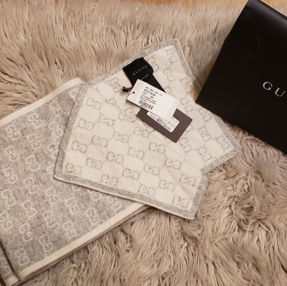 Gucci cashmere scarf